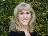 Elizabeth Reiter